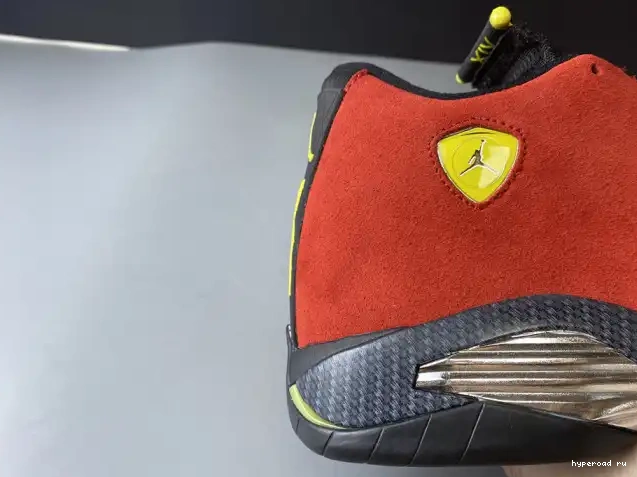 654459-670 Red Jordan Retro Challenge Air 14 0426